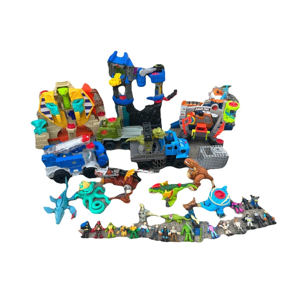 HUGE LOT FISHER PRICE IMAGINEXT FIGURES VEHICLES PLAYSETS DC SUPER FRIENDS